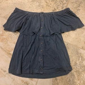 American eagle off shoulder shirt